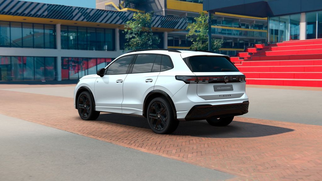 大众 Black 版途观 SUV 官图发布：2.0T 动力、外观黑化