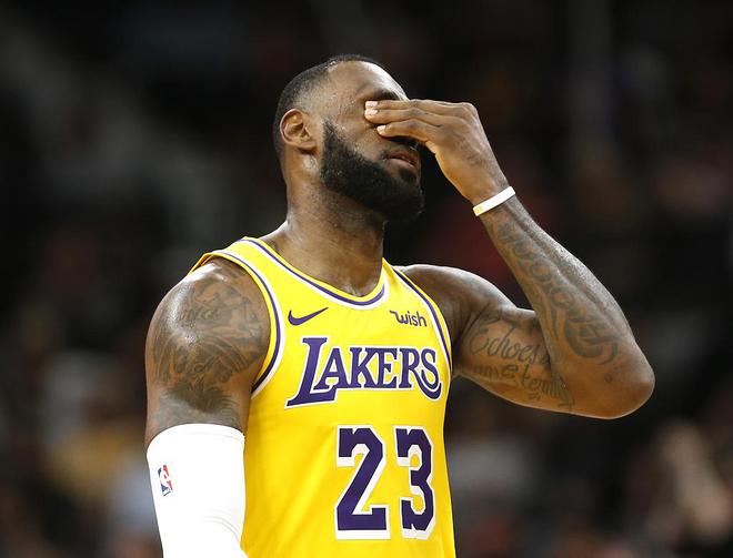球迷给 NBA球星这么划分级别对么？詹姆斯独一档
